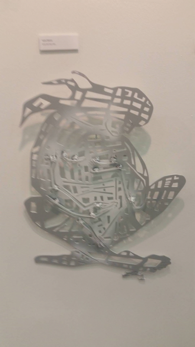 İçinden Şehir Geçen Kadın, .50x70x10 cm, Metal, Boya